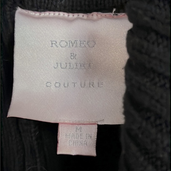 Y2K Romeo & Juliet Couture Sweater Vest Faux Fur Patch - Picture 5 of 5